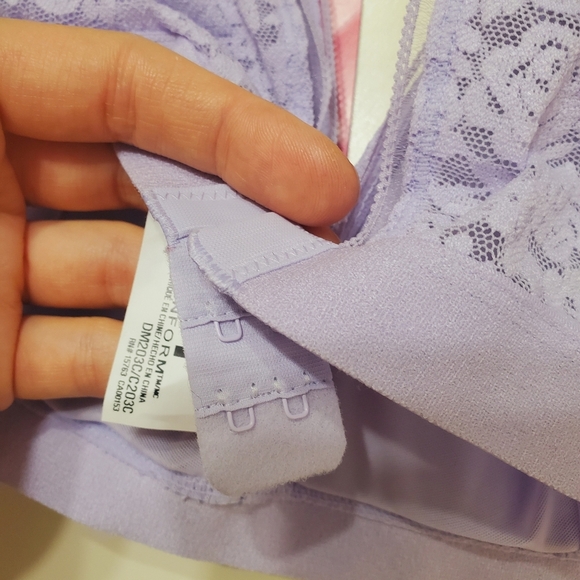 NWT Maidenform Lavender Lace Bralette. Straps. Medium = 34C, 34D, 36B, 36C - Picture 5 of 9